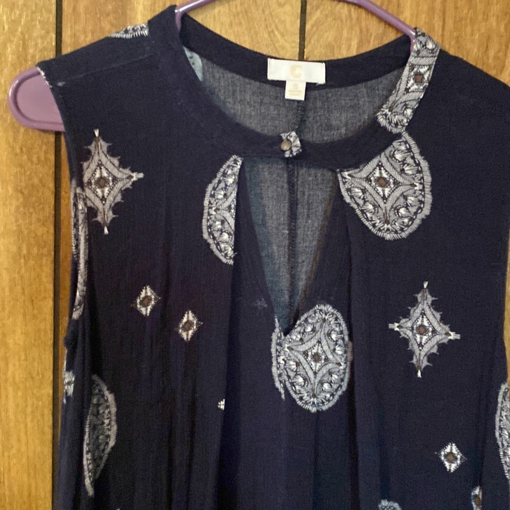 Dress - Picture 3 of 3